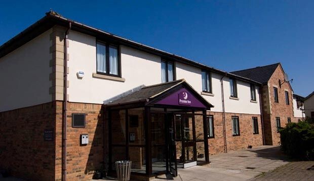 Premier Inn Premier Inn Silverstone Syresham Εξωτερικό φωτογραφία